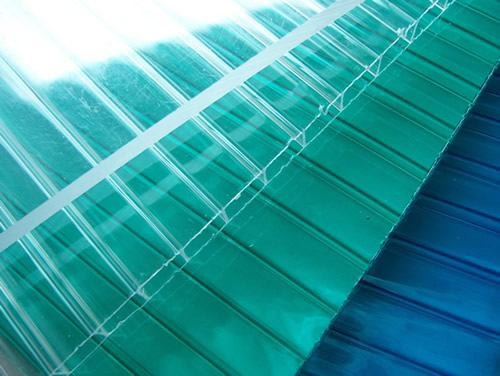 生产PC阳光板时要考虑的热性能和冷却速度